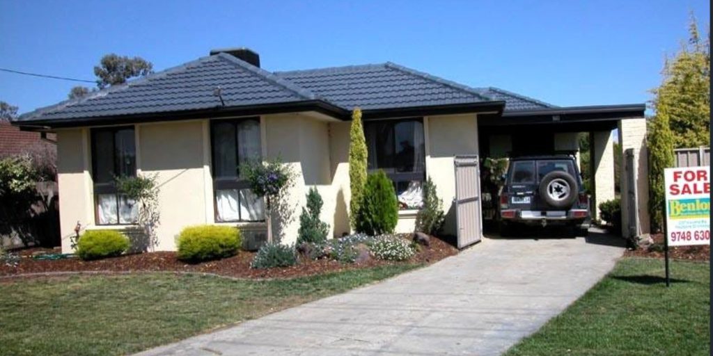 Property in Hoppers Crossing